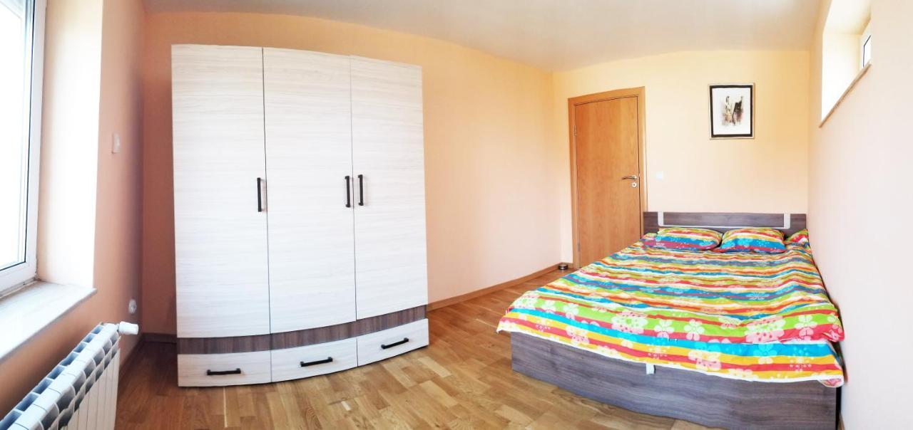 A Spacious 3 Bedroom Apartment In Bad Abbach/Regensburg Exterior photo