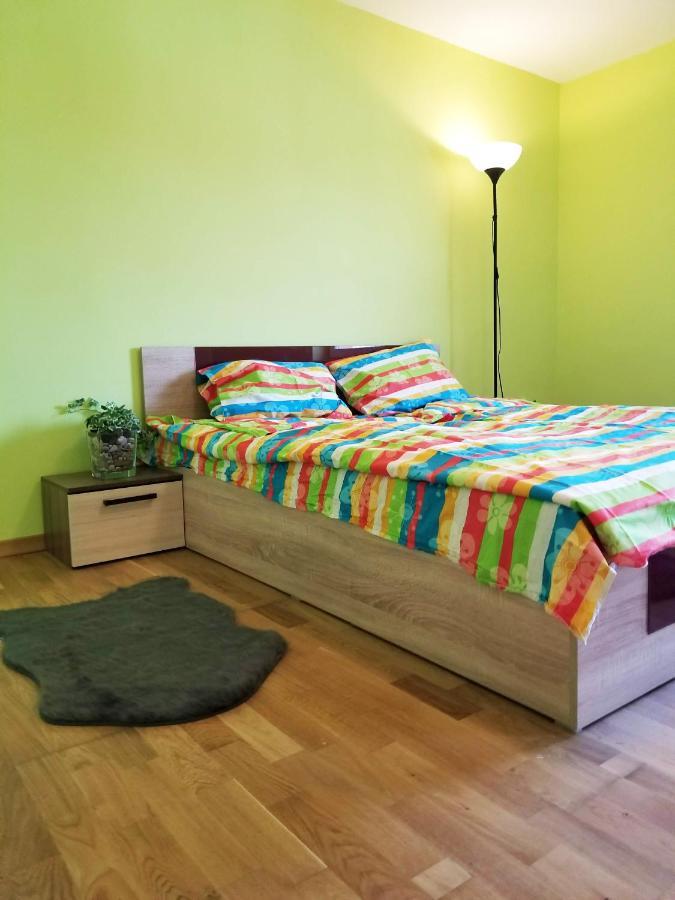 A Spacious 3 Bedroom Apartment In Bad Abbach/Regensburg Exterior photo